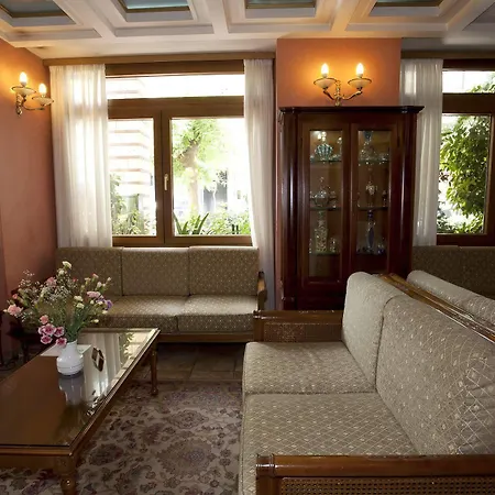 Katerina 3* Athens